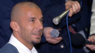 STAMFORD BRIDGE, LONDON, 1999. Chelsea Manager Gianluca Vialli. (Photo by Francis Glibbery/Chelsea FC ) ***Local Caption***Gianluca Vialli (Photo by Francis Glibbery/Chelsea FC via Getty Images)
