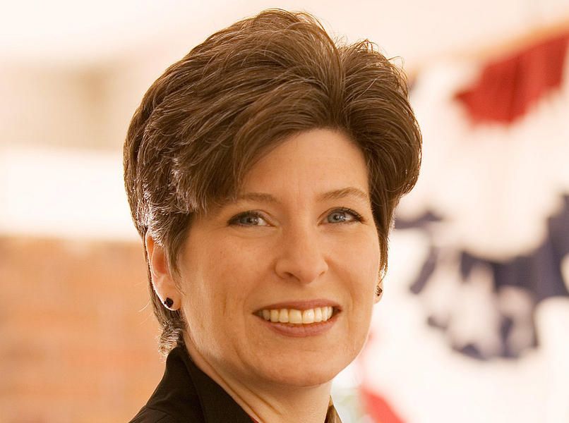 Tea Partier Joni Ernst wins big in Iowa GOP Senate primary