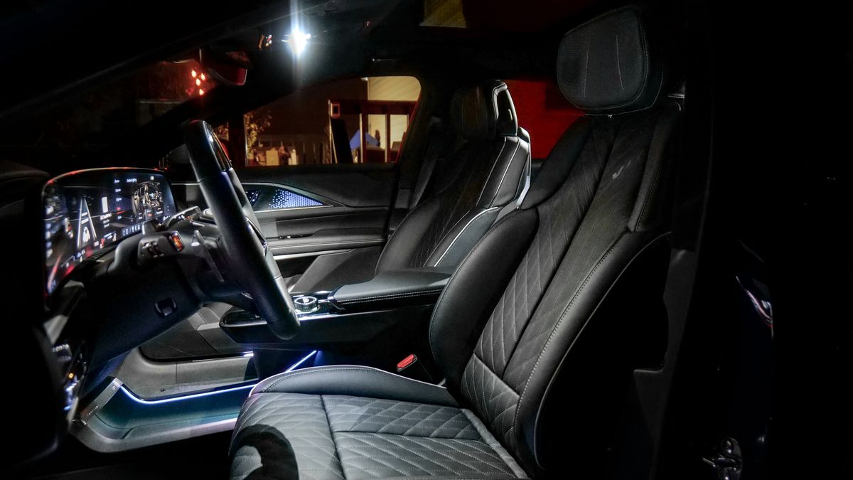 2026 Cadillac Lyriq-V test drive.