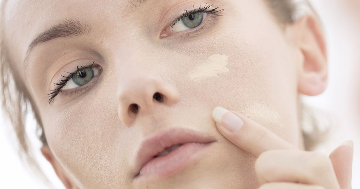 How to apply foundation, according to a seasoned make-up artist