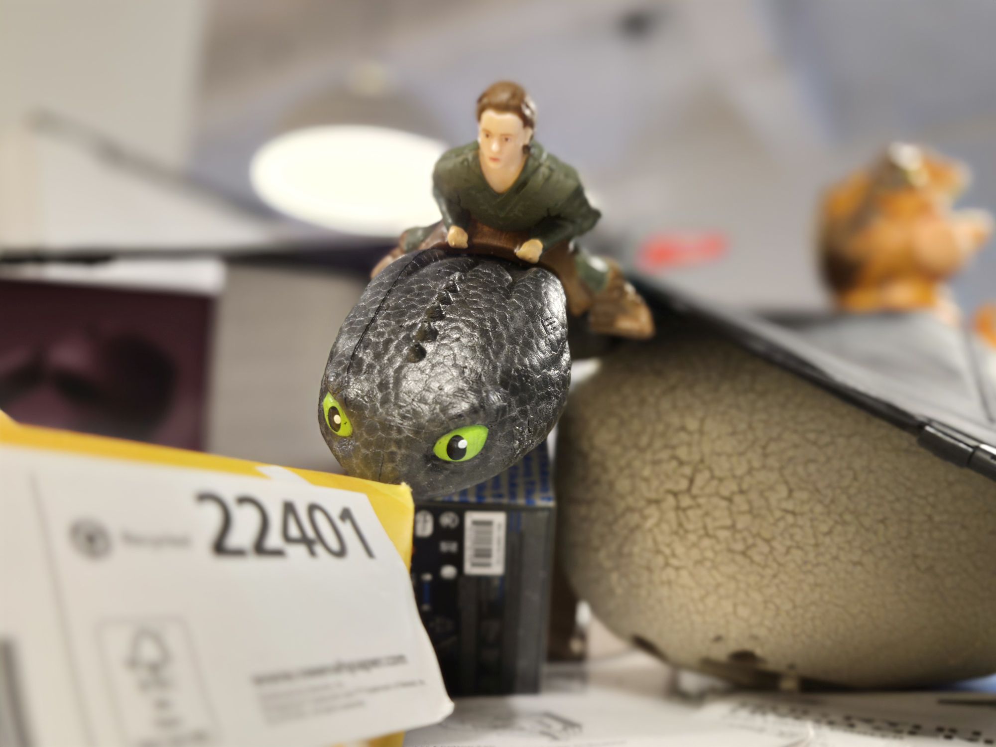 Expert RAW Variable Aperture sample.