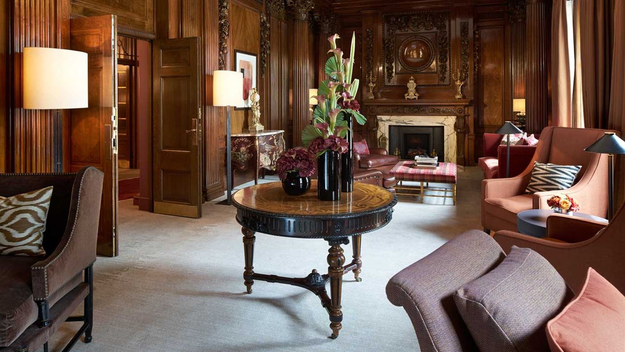 the-chairmans-room.jpg