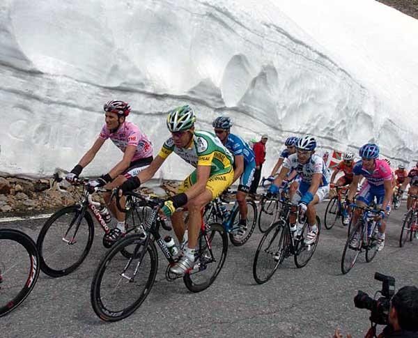 Jose Gutierrez (Phonak) found the going tough today