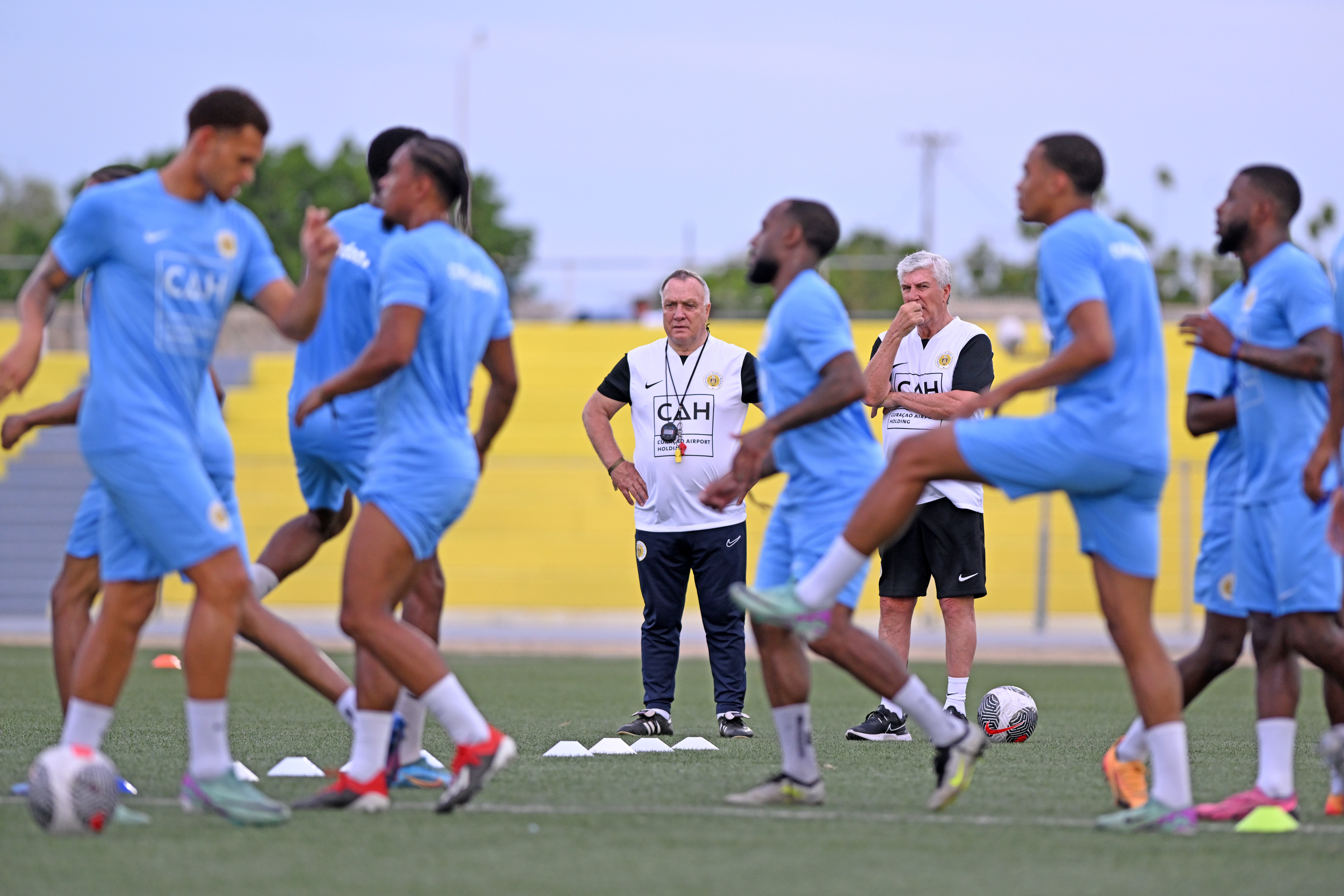 WILLEMSTAD - Curacao coach Dick Advocaat and Curacao assistant trainer Cor Pot during a training session of the Curacao football team at the Ergilio Hato stadium on June 3 (local time) in Willemstad, Curacao. The Curacao football team is preparing for the World Cup qualifying matches against Barbados and Aruba. ANP | Hollandse Hoogte | GERRIT VAN COLOGNE (Photo by ANP via Getty Images)