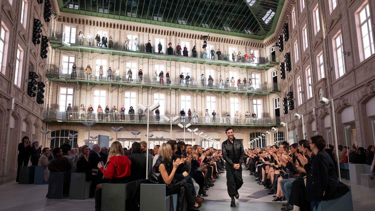 A photo of the finale at Louis Vuitton&#039;s F/W 25 show.