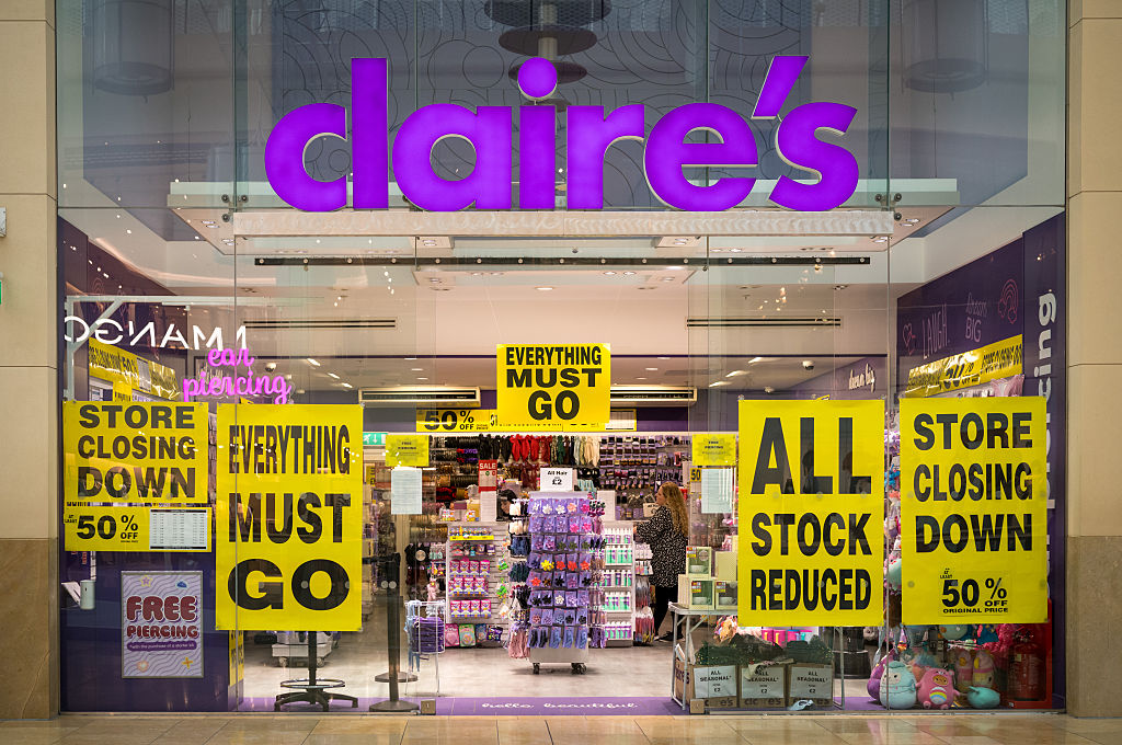 Claire's closing down