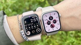 a photo of the Apple Watch 9 and the Apple Watch 8