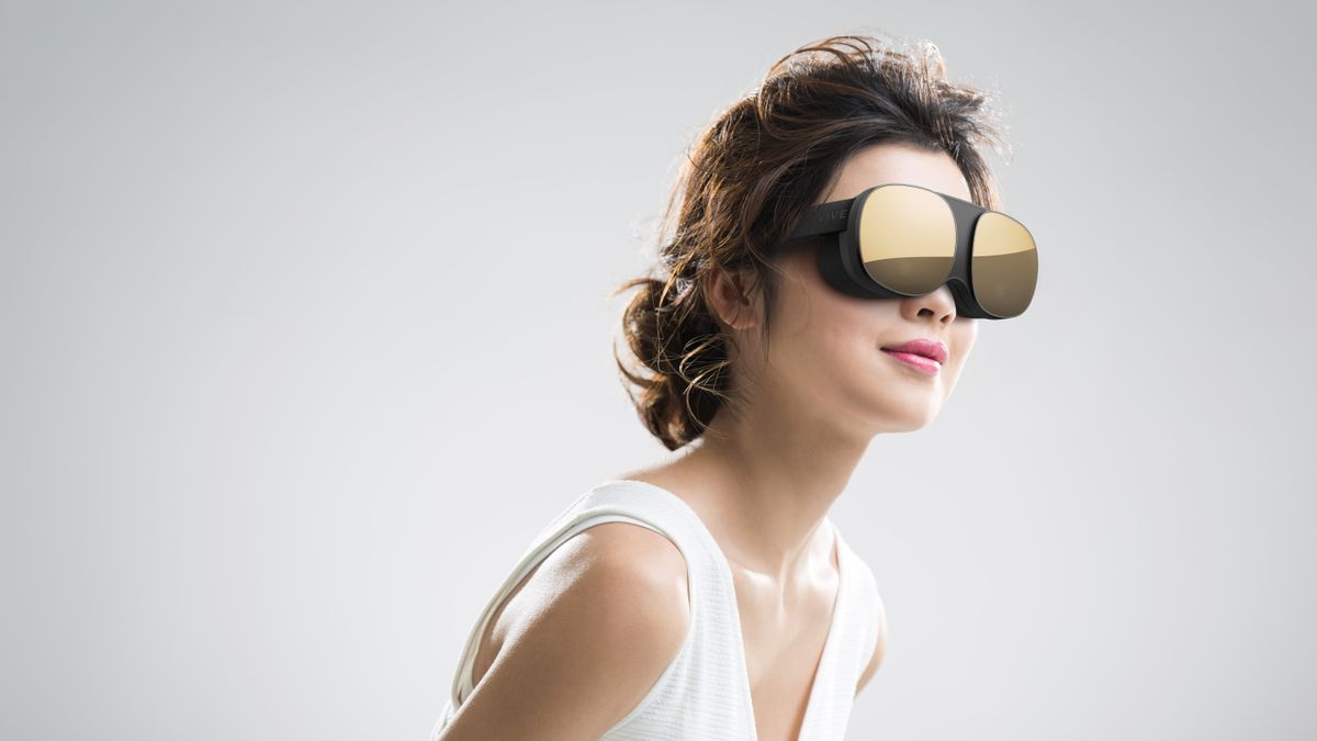 HTC unveils latest Vive Flow immersive VR glasses - Taipei Times