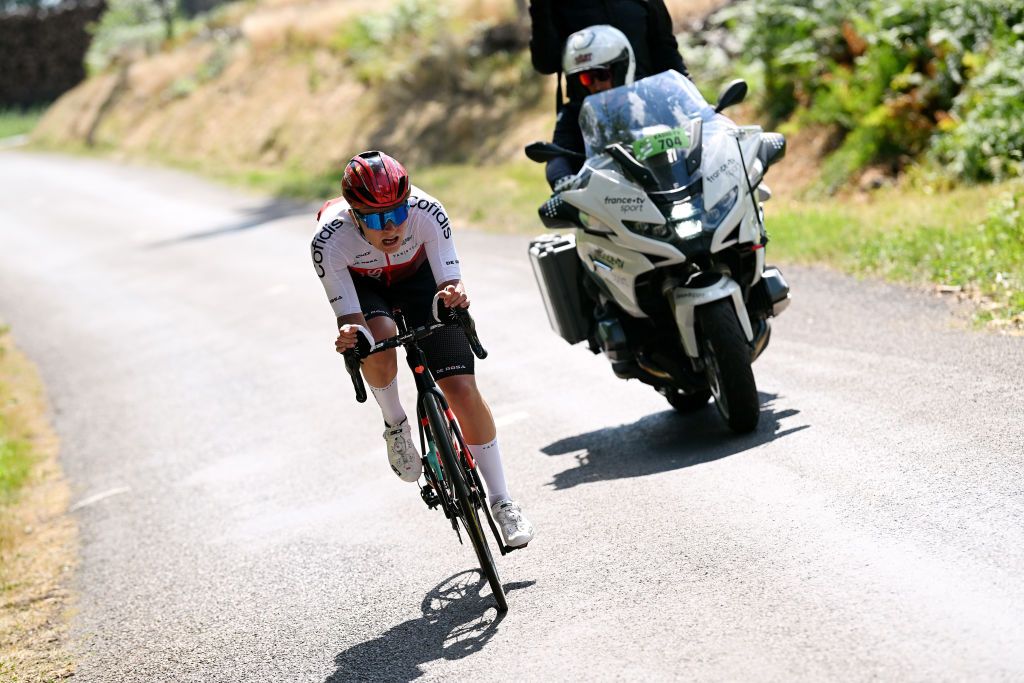 PLANCHE DES BELLES FILLES FRANCE JULY 31 Victoire Berteau of France and Team Cofidis Fminin competes in the chase group during the 1st Tour de France Femmes 2022 Stage 8 a 1233km stage from Lure to La Super Planche des Belles Filles TDFF UCIWWT on July 31 2022 in Planche des Belles Filles France Photo by Dario BelingheriGetty Images
