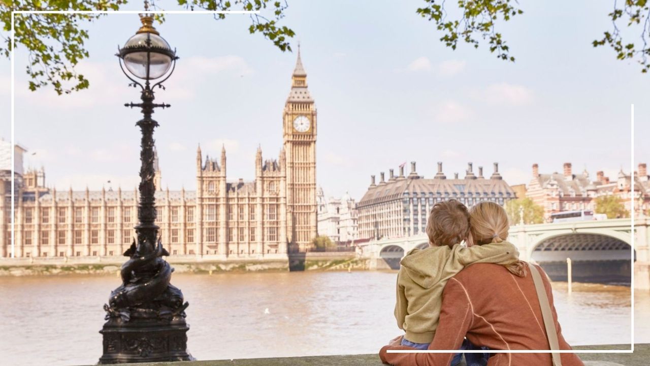 mum and child looking at the thames as one of the free things to do in London