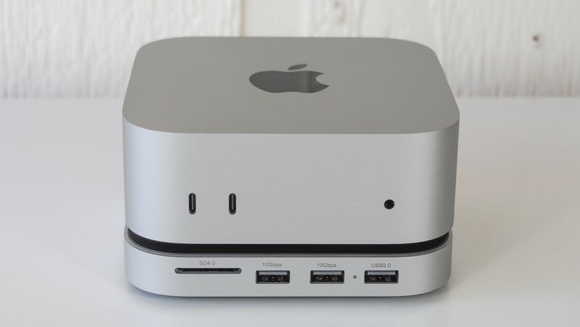 The Mac mini M4 on a table with Satechi&#039;s new USB-C hub and stand underneath it