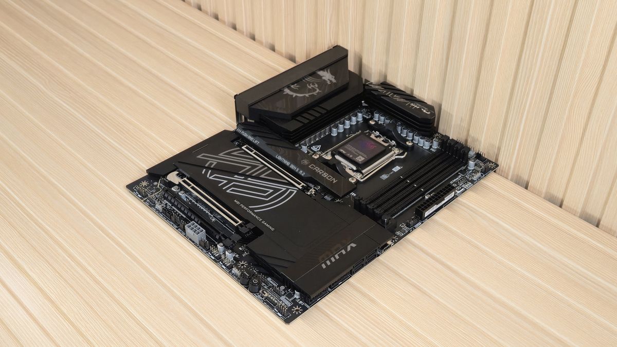 MSI X870E Carbon Max Wifi - Motherboard