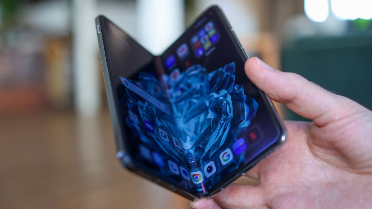 OnePlus Open foldable with Hasselblad triple-camera system launches ...