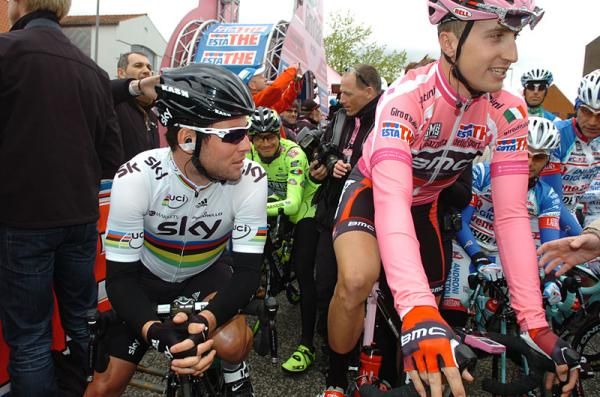 Mark Cavendish (Sky) and Taylor Phinney (BMC)