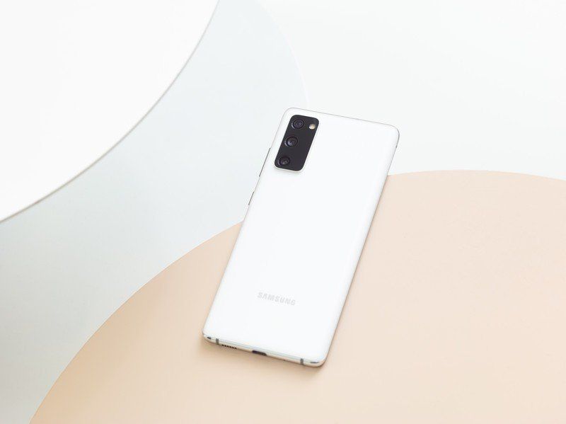 Galaxy S20 FE Cloud White