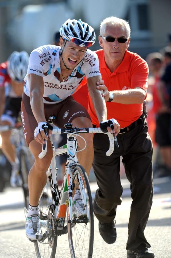 Nicolas Roche (AG2R) comes to the finish.