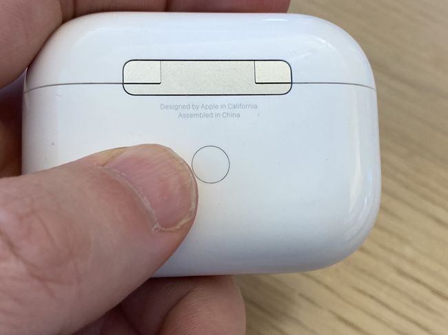 connected airpods to macbook pro no audio connected airpods to macbook pro no audio