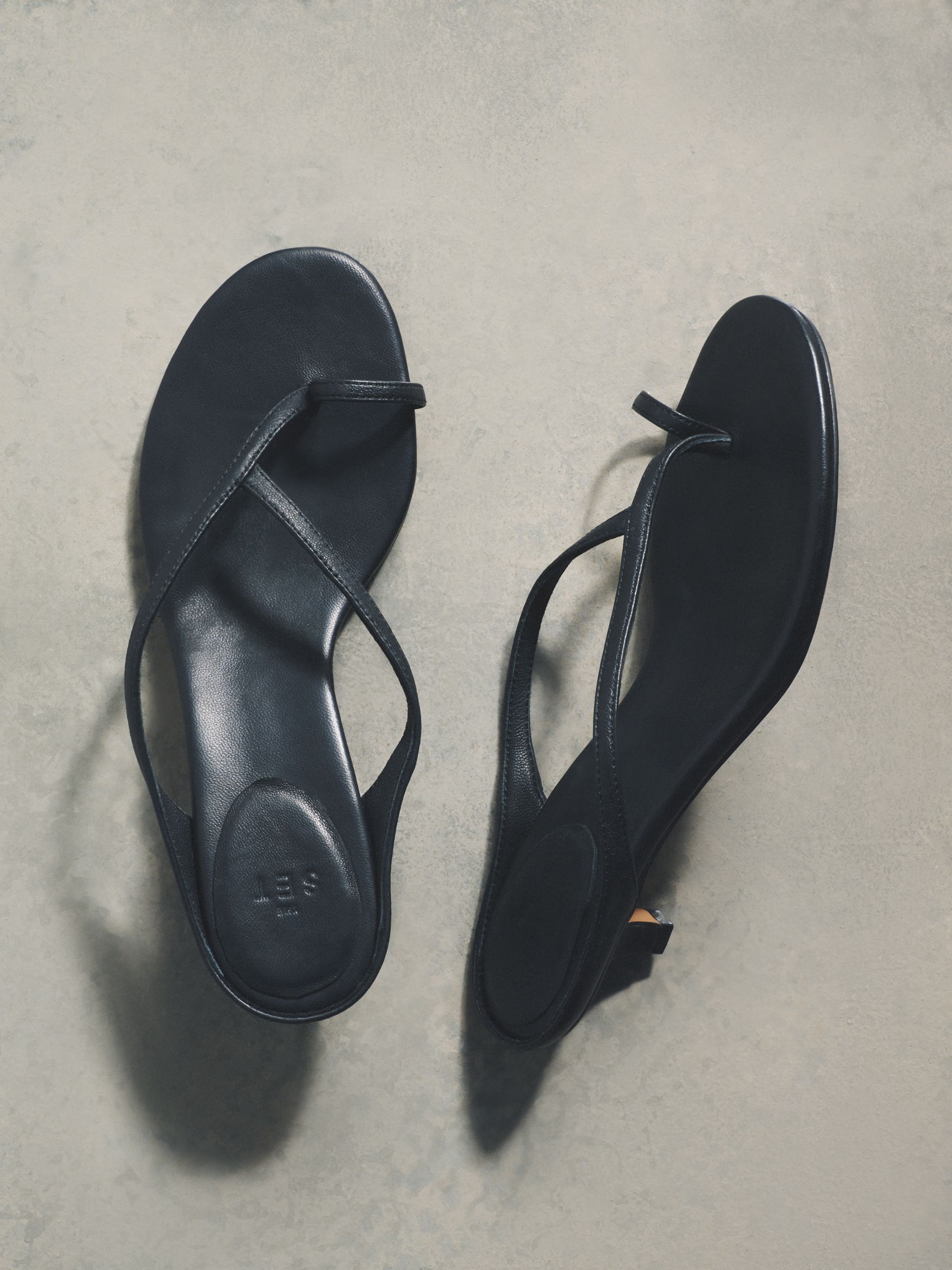 The Set Premium Leather Toe Thong Strappy Sandals Black - Size 3 Eu 36