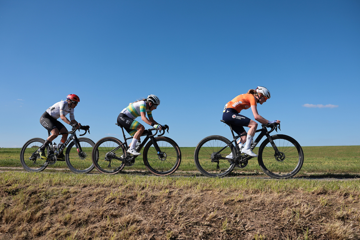 UCI Gravel World Series: Nicole Frain and Mads Würtz Schmidt claim solo victories at Houffa Gravel