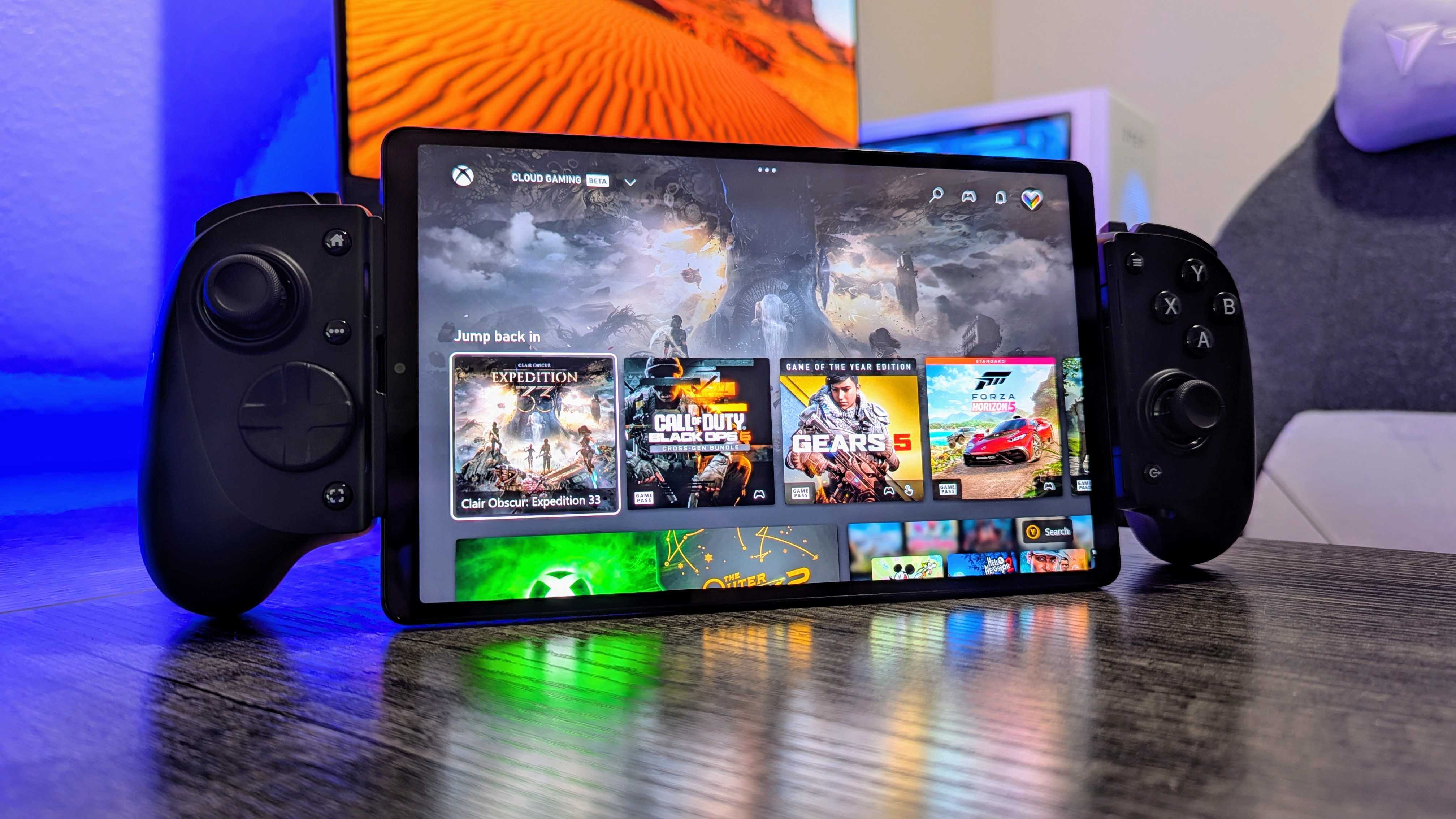 Image of the Razer Kishi V3 Pro mobile gaming controller.