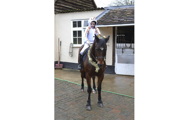 Katie Jerram Christmas ride 4
