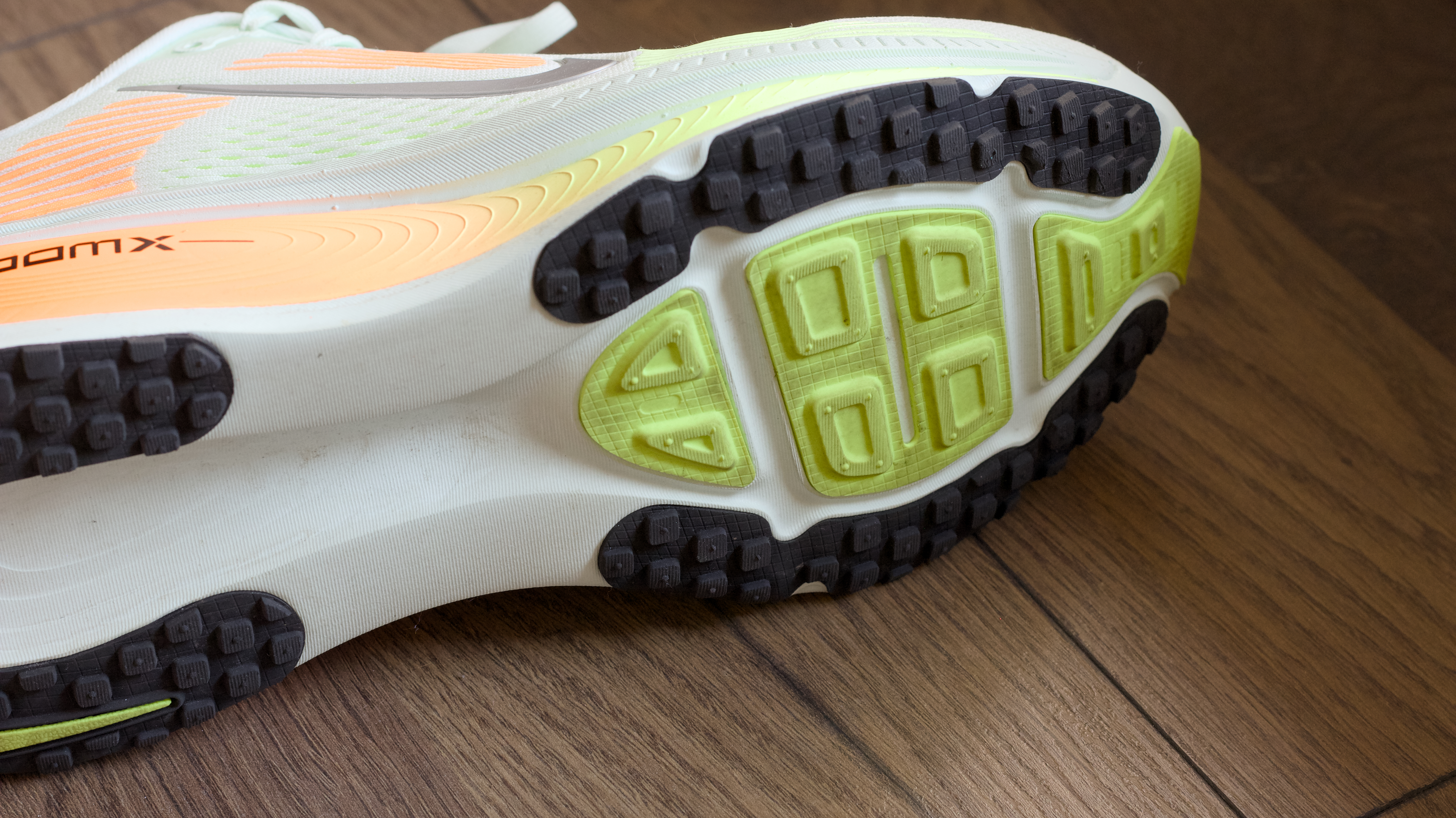 Nike Vomero 18