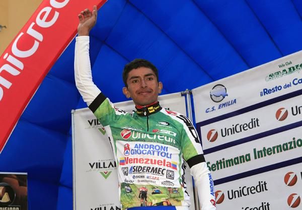 Mountains leader Miguel Angel Rubiano Chavez (Androni Giocattoli)