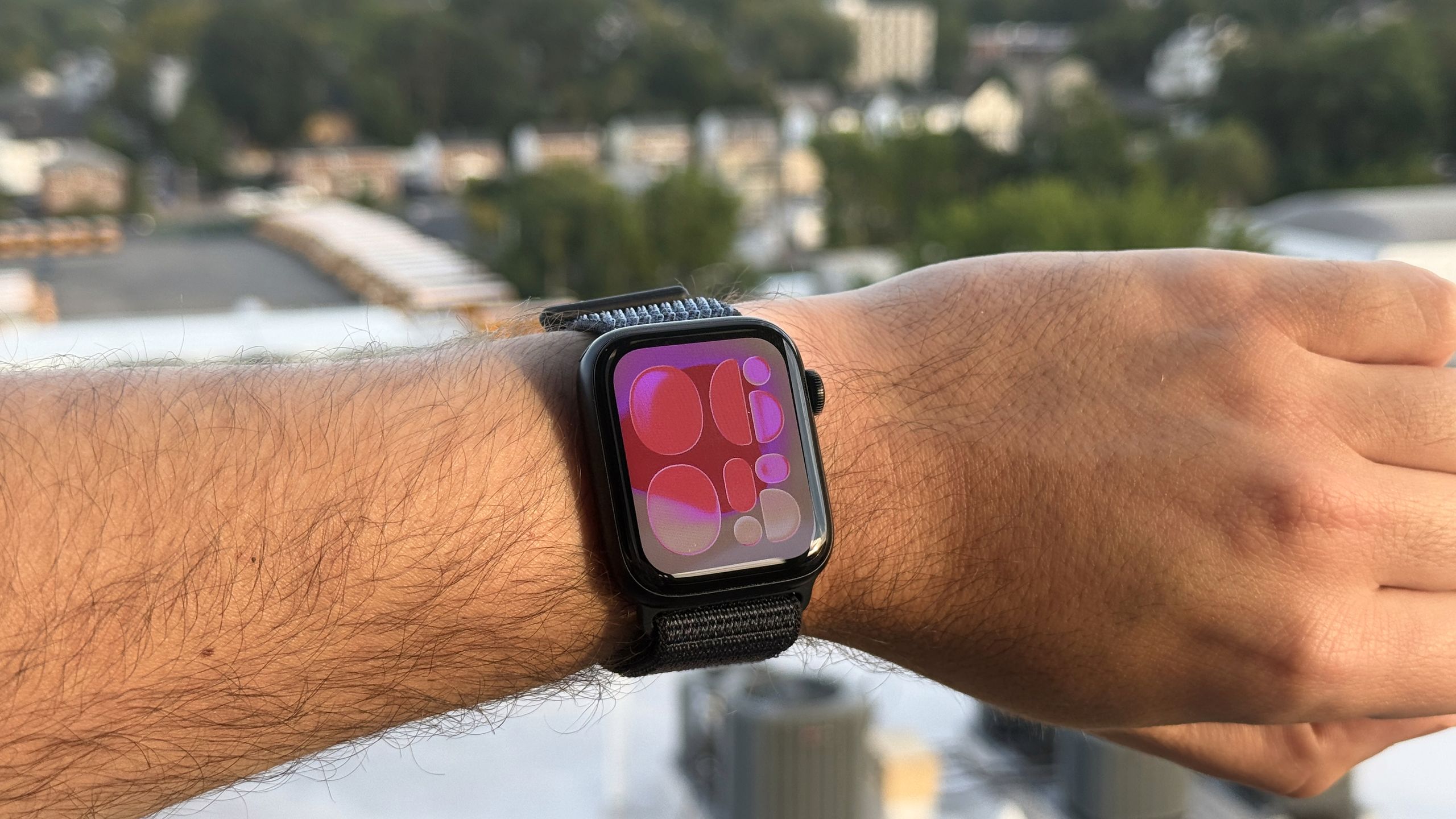 Photo: global.techradar.com Apple Watch SE 3 Review