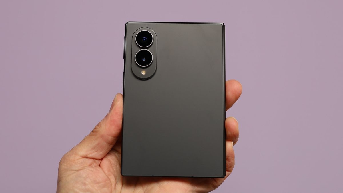 Samsung Galaxy Z Fold 8
