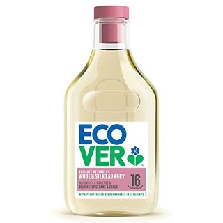 Ecover Delicate Laundry Detergent, Laundry Washing Liquid, for Wool & Silk, Waterlily & Honeydew, 16 Washes, 750ml