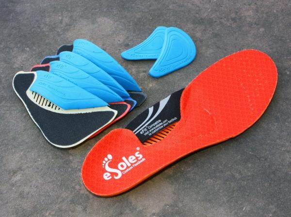 The included eSoles eFit footbed can be customized to suit your personal anatomy but you have to buy a separate add-on kit to get the alternate-fit pieces