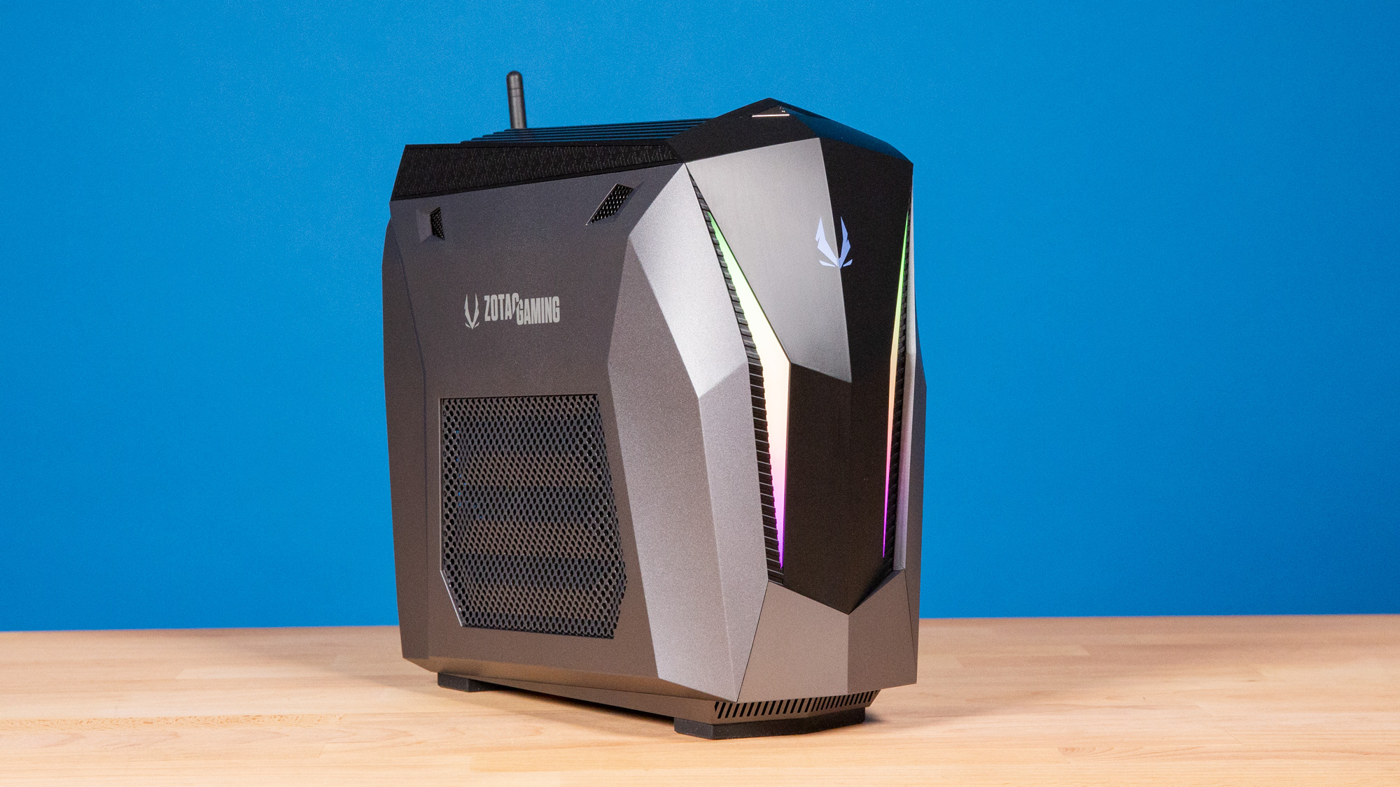 zotac gaming mek mini gaming pc