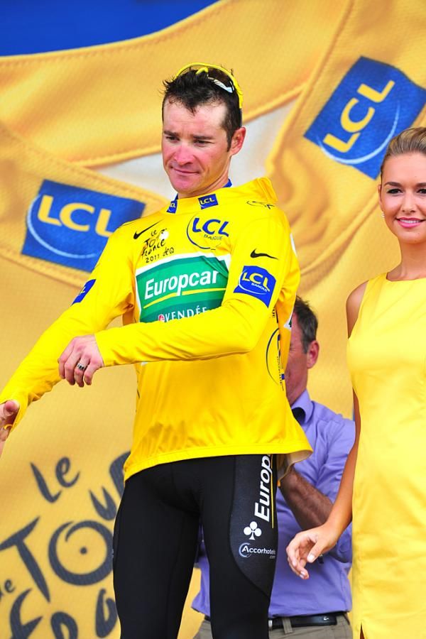 Thomas Voeckler safe in the maillot jaune for another day