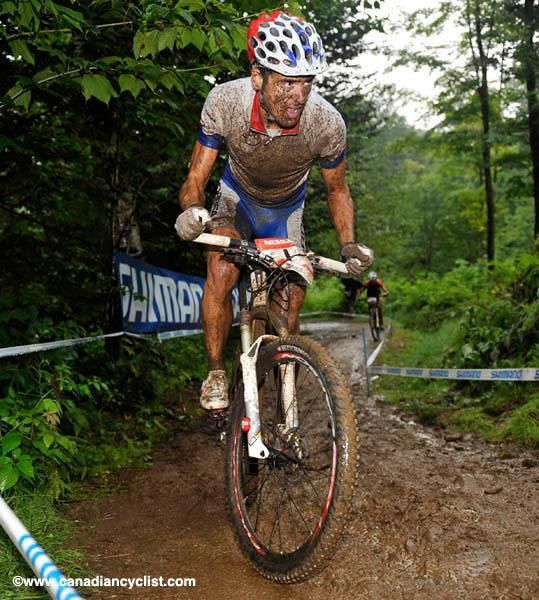 Julien Absalon chased back from 40th to 17th after a broken chain