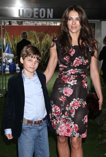 Liz Hurley&#039;s son Damian appears in Neighbours