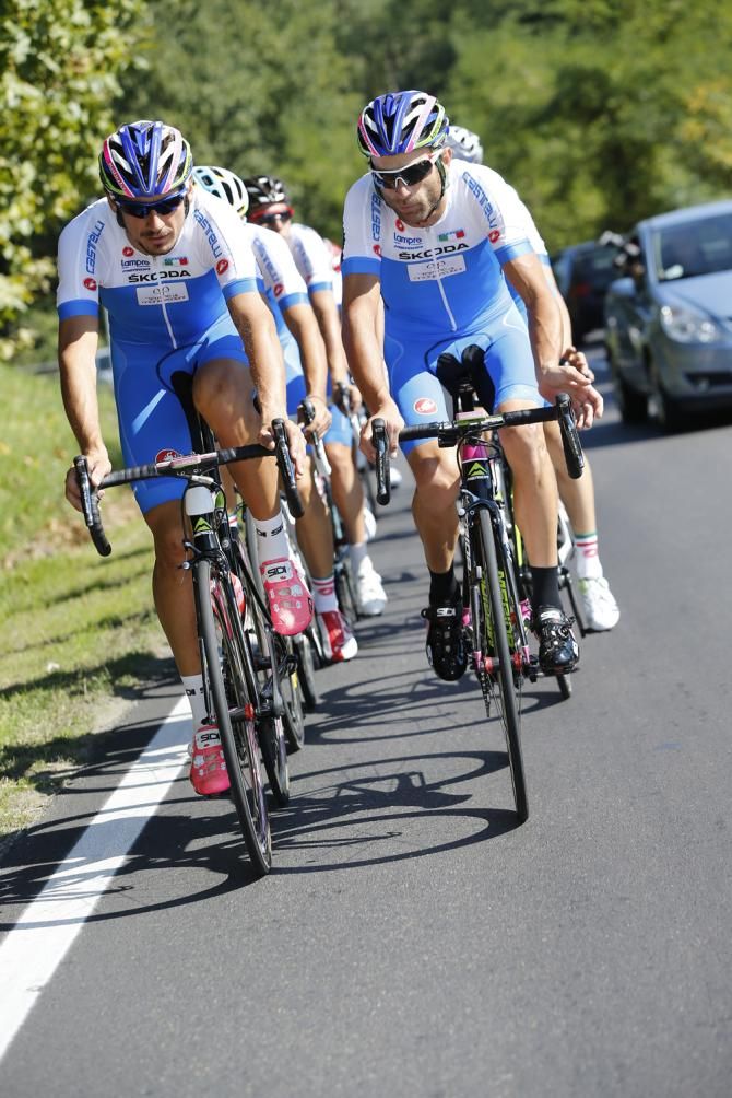 Trade teammates Filippo Pozzato and Michele Scarponi