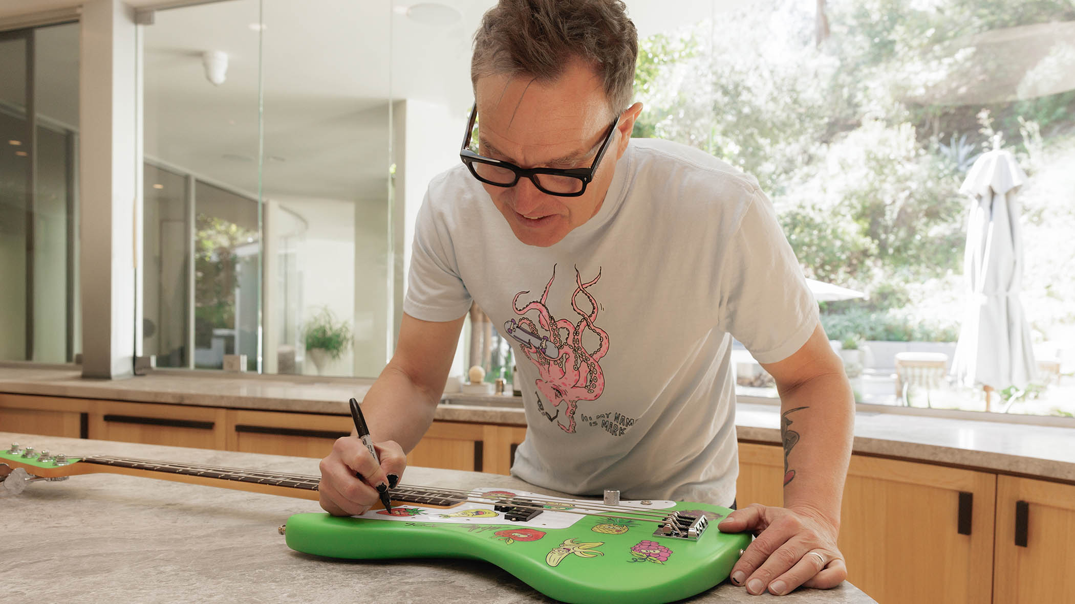 Fender Mark Hoppus Stoned Fruit Jaguar Bass