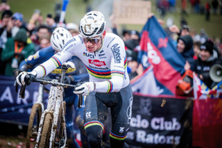 Mathieu van der Poel withdraws from Koksijde due to rib injury, fears comeback at next World Cup 'will be a close call'