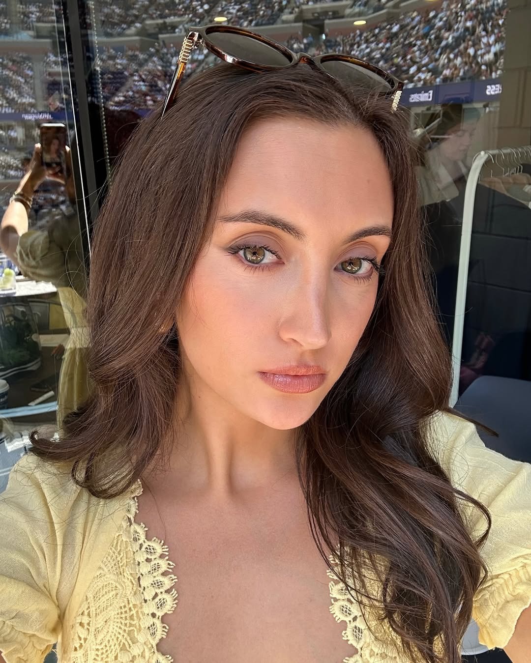 Alyssa Brascia wearing setting powder.