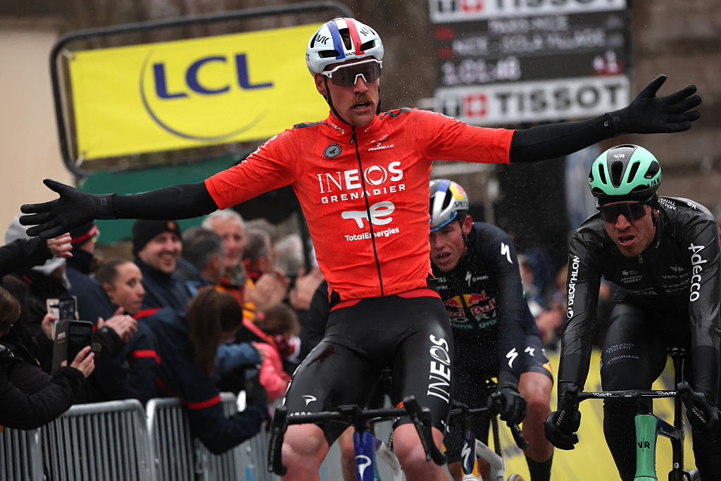At it happened: rain-shortened stage 7 of Paris-Nice ends in a bunch sprint

