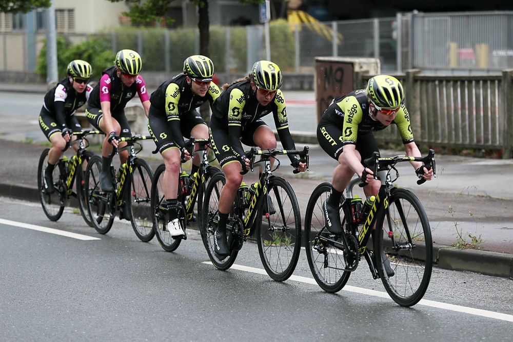 Annemiek van Vleuten (Mitchelton-Scott) racing at Emakumeen Bira
