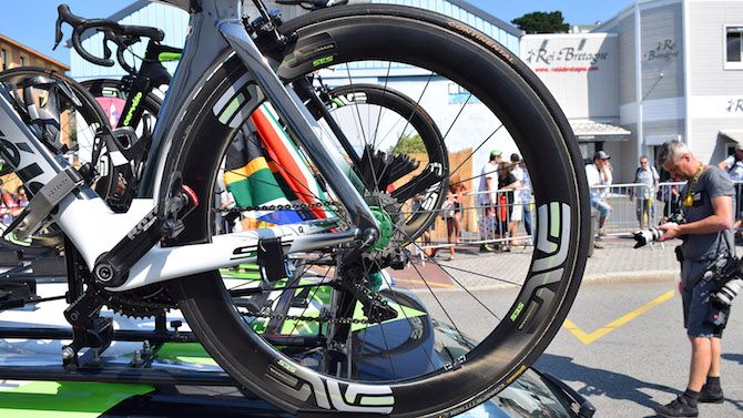 Cavendish has used two different sets of ENVE 4.5 SES wheels during the race so far, one pair feature custom Cavendish decals