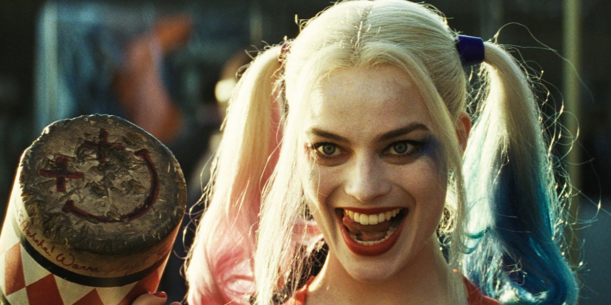 Harley Quinn licks her teeth while holding a mallet in &#039;Suicide Squad&#039;