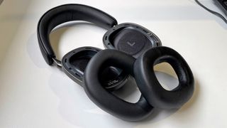 Bowers & Wilkins Px8 with ear cushions removed