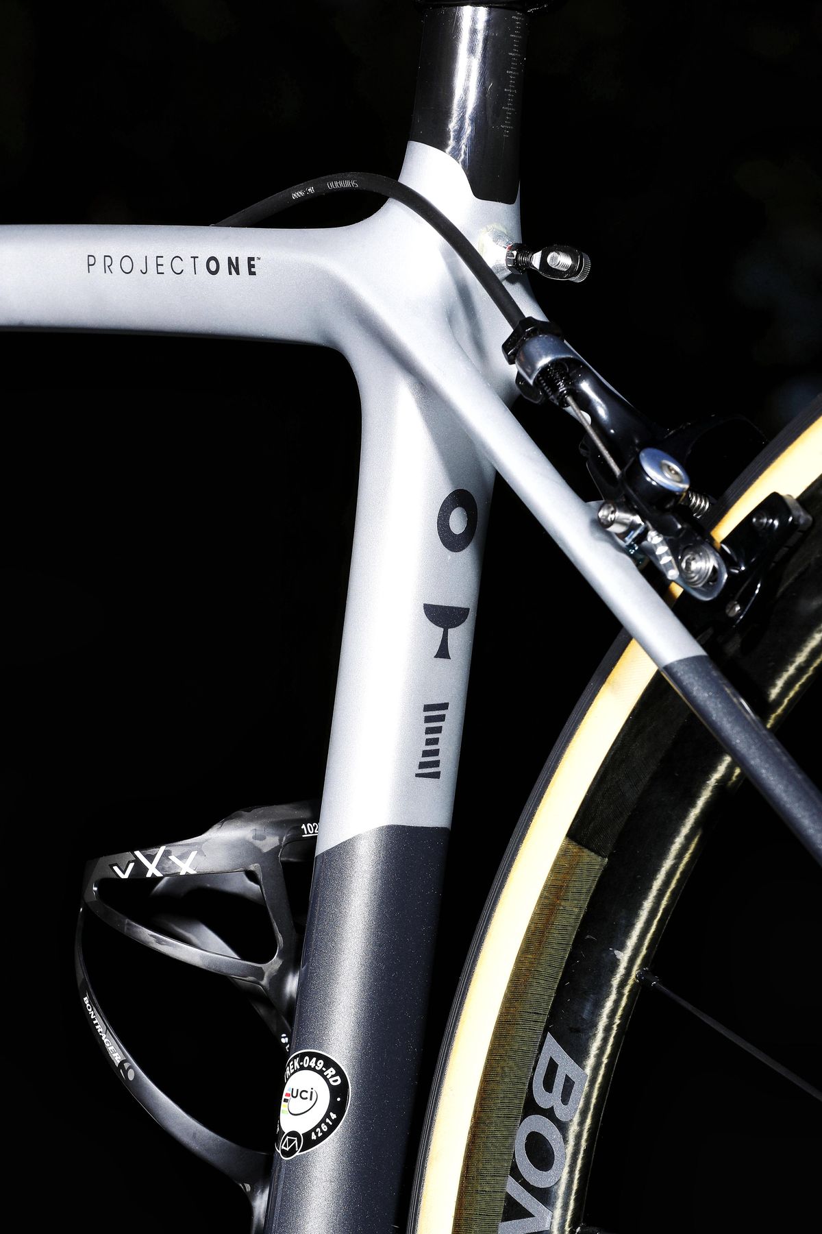 Silhouettes of the trophies of all three Grand Tours &ndash;&nbsp;which Alberto Contador has won &ndash; appear on the seat tube of his Emonda SLR