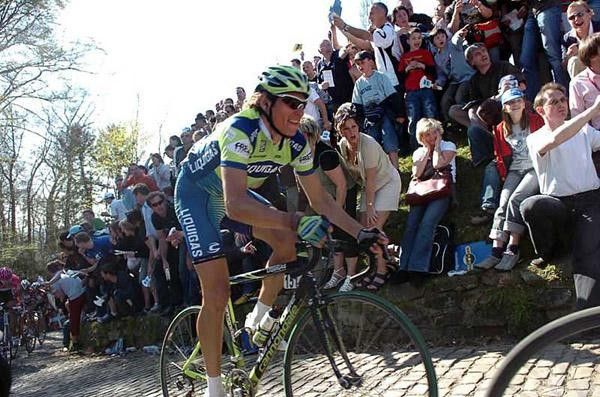 Pozzato (Liquigas) on the Muur