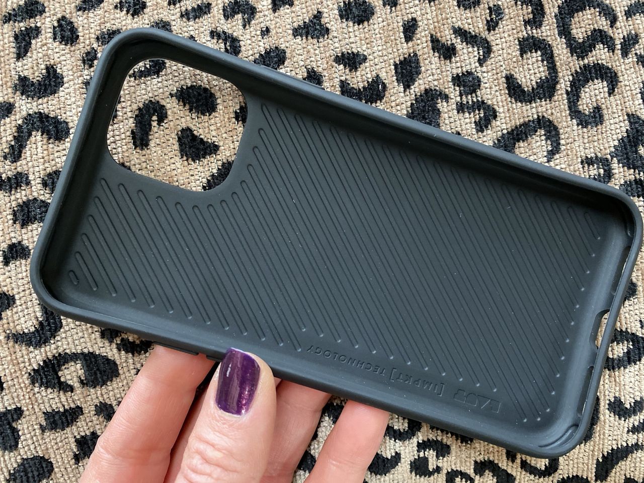 LAUT Pearl Series for iPhone