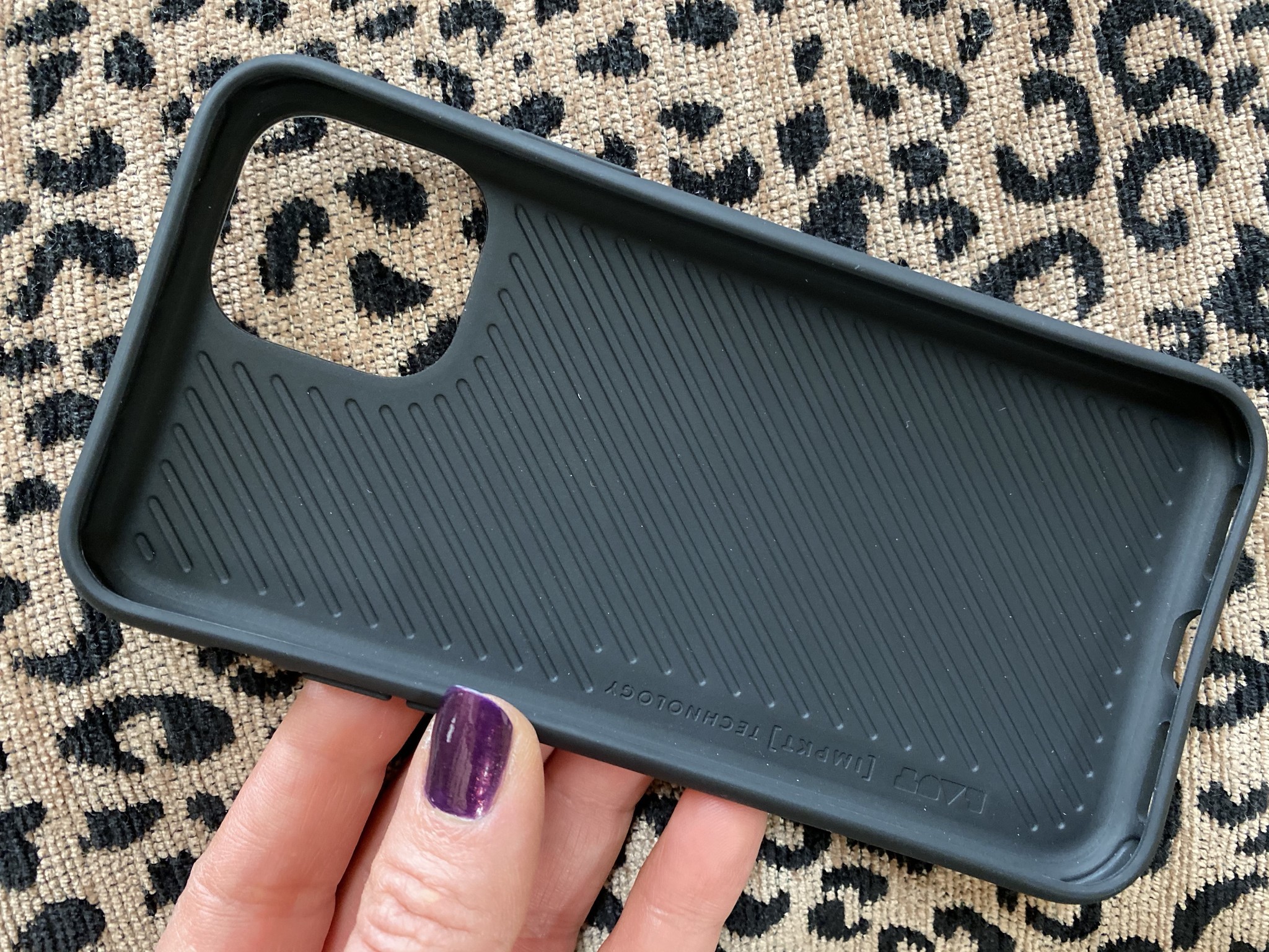 LAUT Pearl Series for iPhone