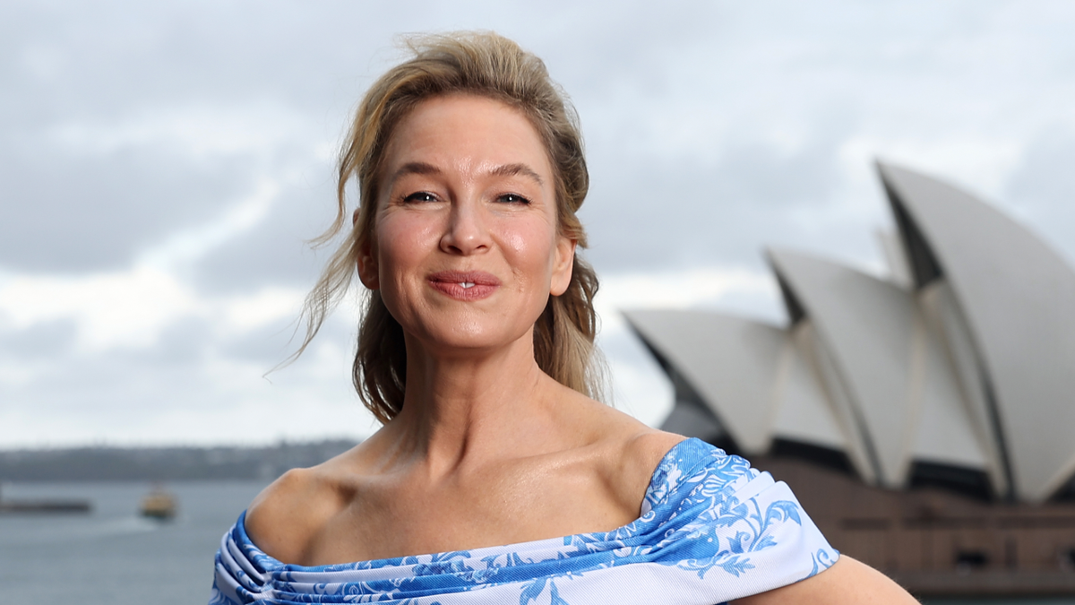 La coiffure Chignon de Renée Zellweger est parfaite pour la Saint-Valentin