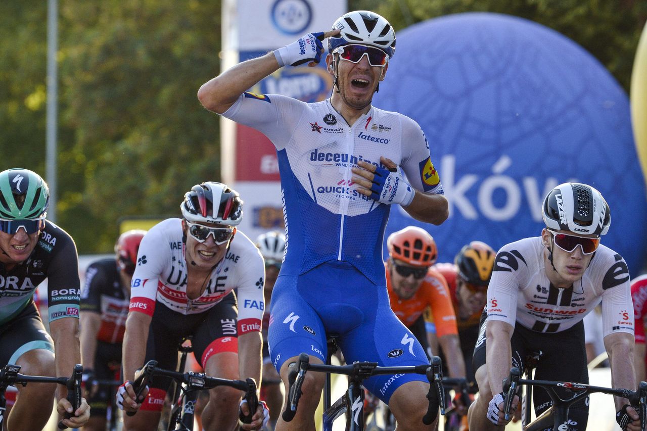 Tour de Pologne 2020 - 76th Edition - 5th stage Zakopane - Krakow 188.9 km - 09/08/2020 - Davide Ballerini (ITA - Deceuninck - Quick Step) - Pascal Ackermann (GER - Bora - Hansgrohe) - Alberto Dainese (ITA - Team Sunweb) - photo Szymon Gruchalski/CV/BettiniPhoto&Acirc;&copy;2020